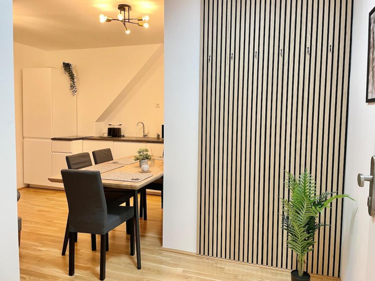 Appartamento Rooftop Modern With Free Parking Vienna