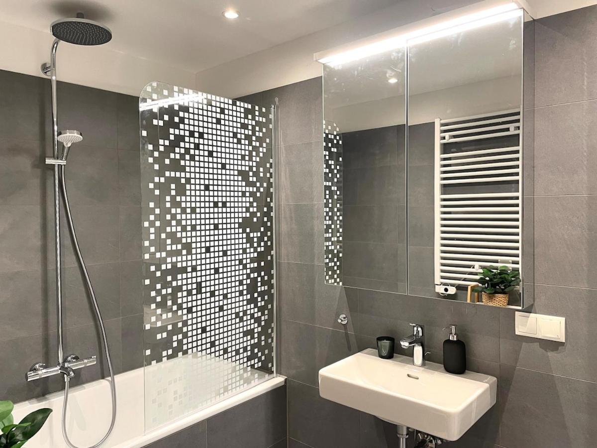 Rooftop Modern With Free Parking Apartament *